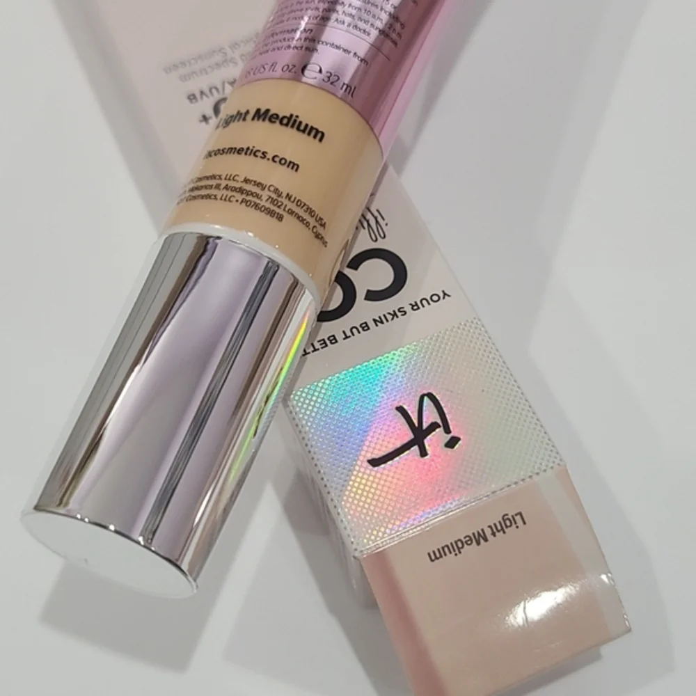 1/2 PRICE ✅ It Cosmetics CC+ Illumination SPF 50+ Anti-Aging ✨Exp 2026 NIB